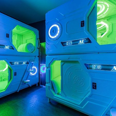 Art Seven Hostel Capsules Мадрид Экстерьер фото