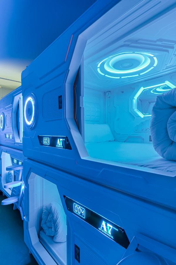 Art Seven Hostel Capsules Мадрид Экстерьер фото